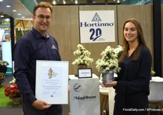 Stefan Laridon and his daughter Justine showed everyone their Azalea Magic Snow Winter Beauty. The variety also won the award for best novelty in the category flowering houseplants at the fair.